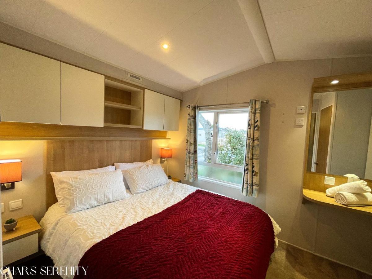 Lovely Holiday Home At Lyons Caravan Park! Prestatyn Esterno foto