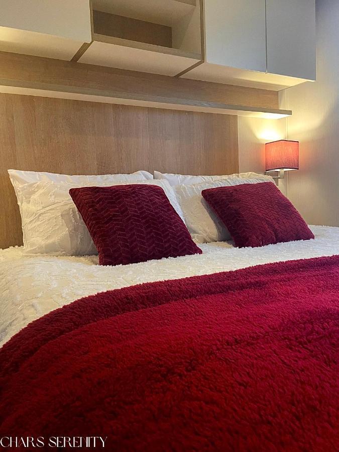 Lovely Holiday Home At Lyons Caravan Park! Prestatyn Esterno foto